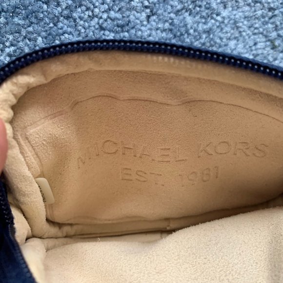 Michael Kors small designer wristlet, blue fabric - Picture 3 of 3